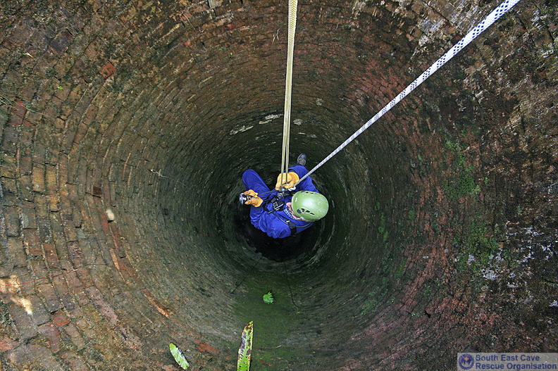 Brockham mine shaft 012