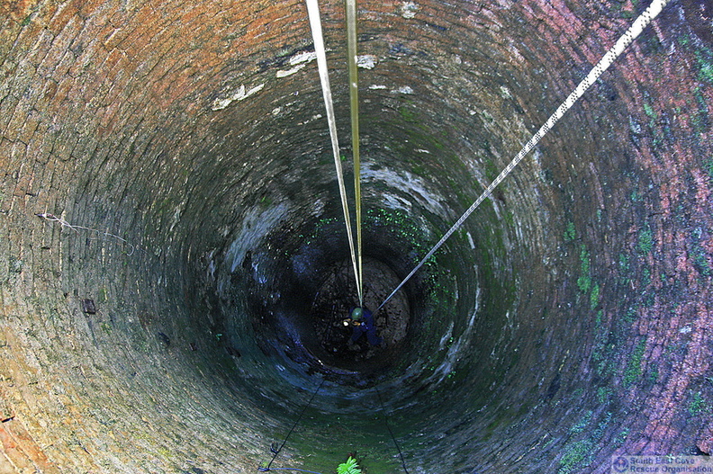 Brockham mine shaft 014